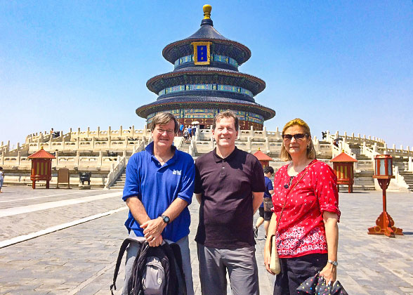 14 Days Beijing - Xi'an - Chengdu - Chongqing - Yangtze River Cruise - Yichang - Shanghai